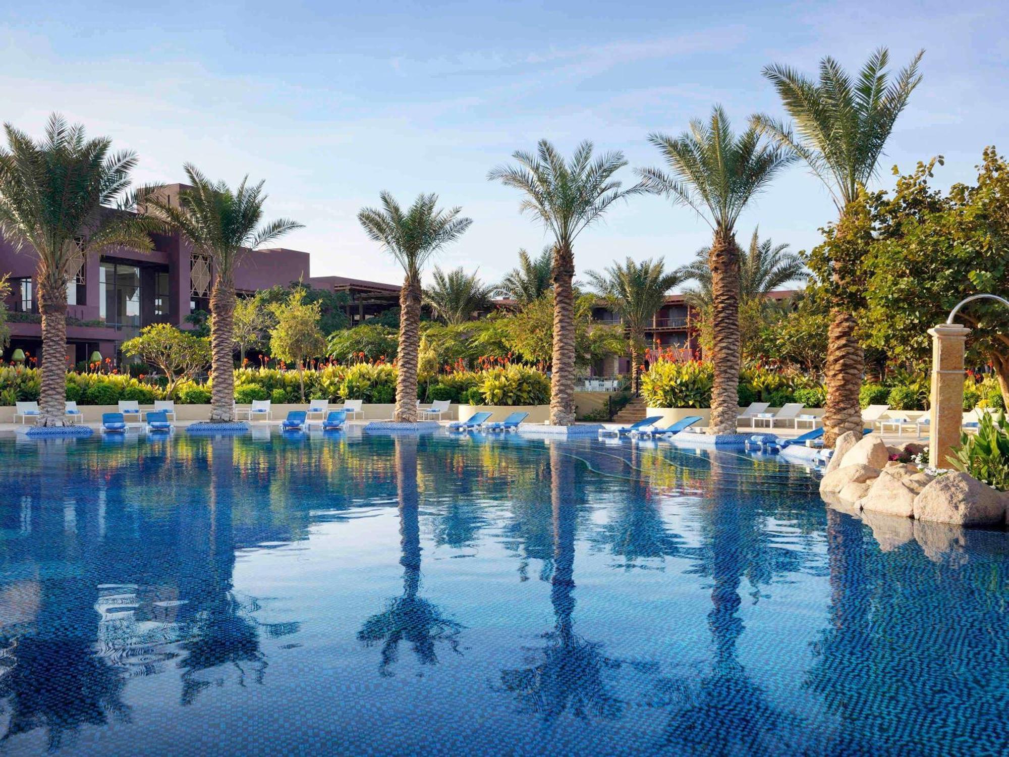 Moevenpick & Tala Bay Complex 5*